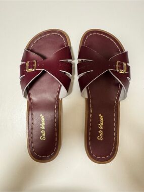 saltwater LUXE Women's Leather Slide Sandals - Burgundy size 10